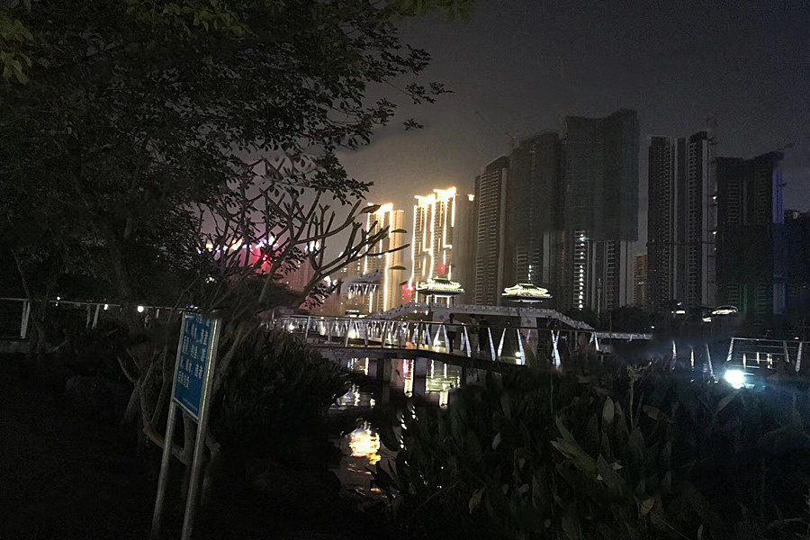 周邊配套-金山湖公園夜景.jpg